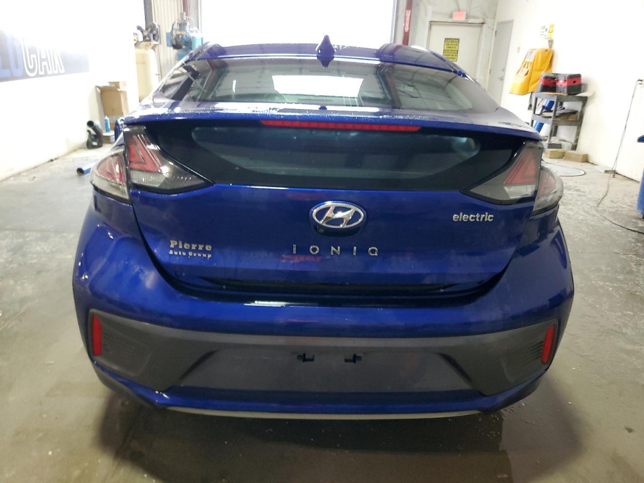 2021 Hyundai Ioniq Se - Image 6