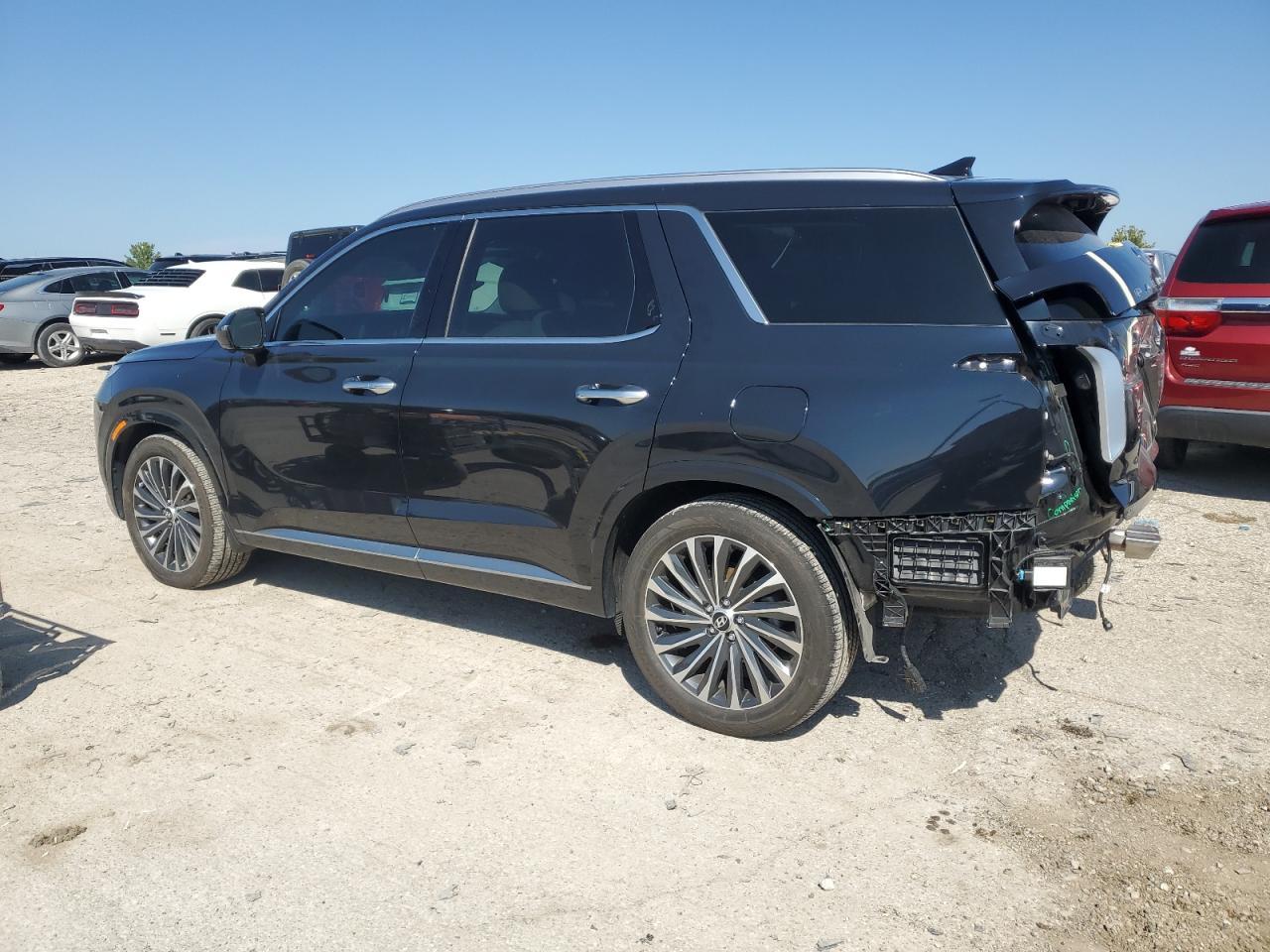 2023 Hyundai Palisade Calligraphy - Image 2