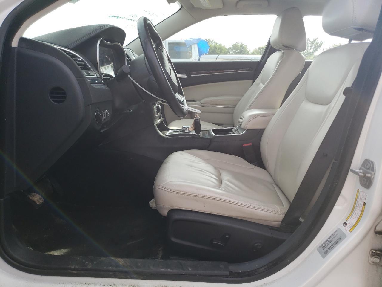 2015 Chrysler 300 Limited - Фото 7