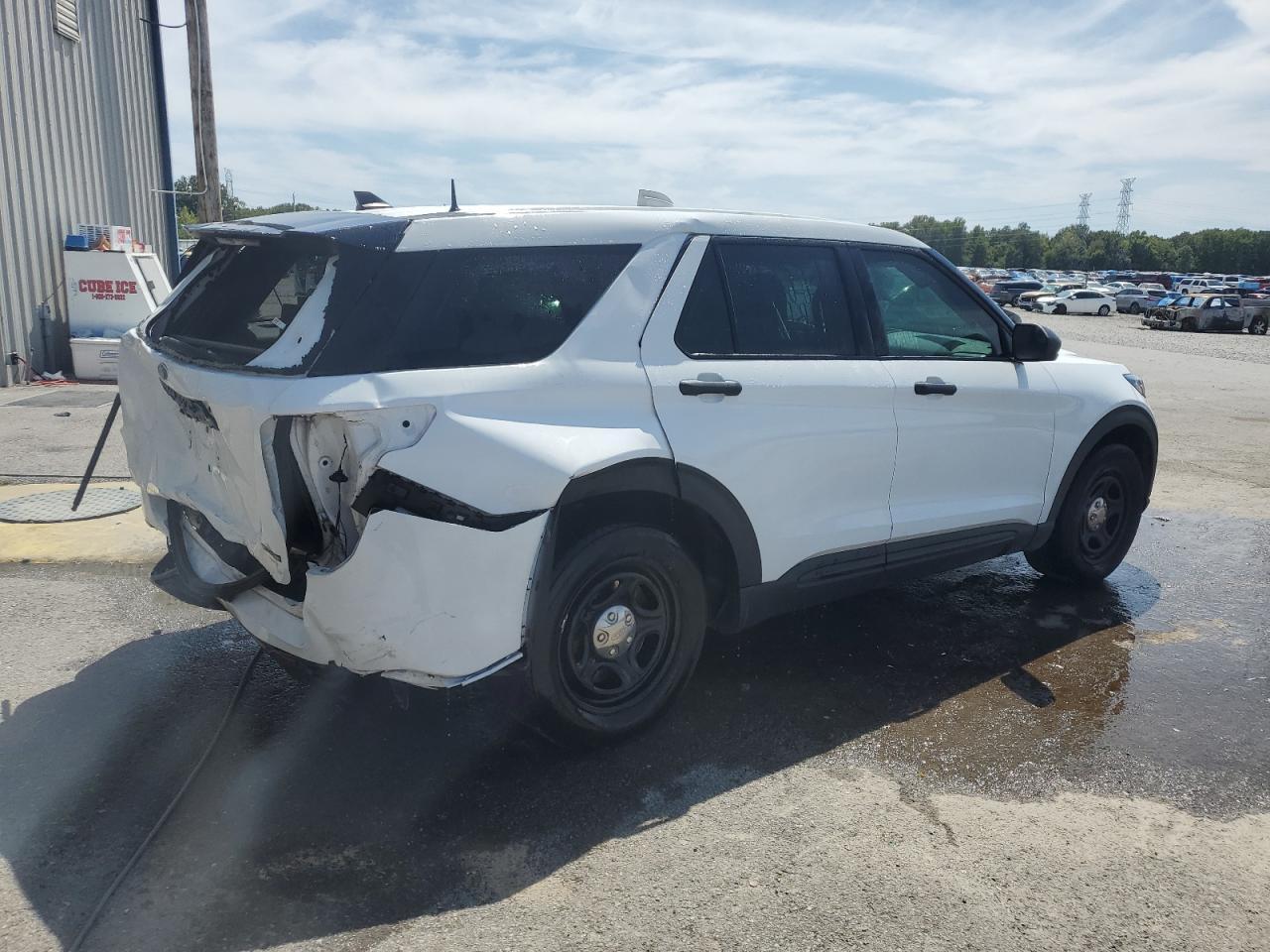 2023 Ford Explorer Police Interceptor - Image 3