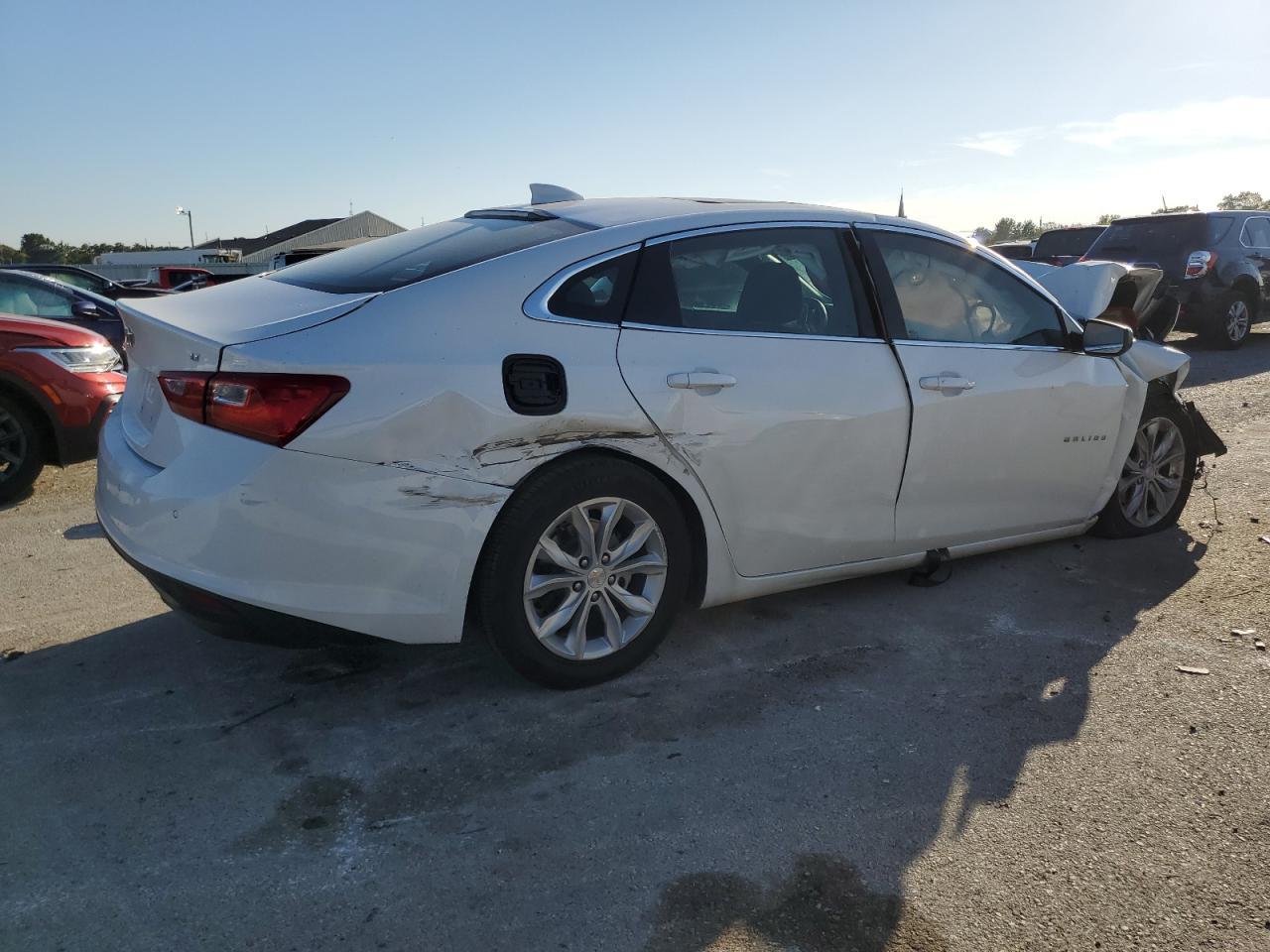 2024 Chevrolet Malibu Lt - Фото 3