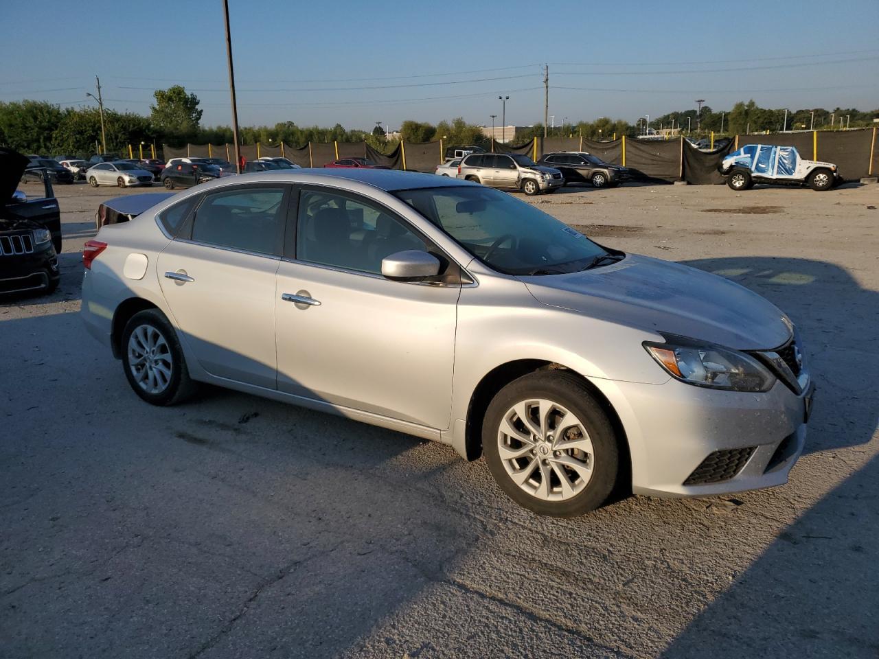 2019 Nissan Sentra S - Фото 4