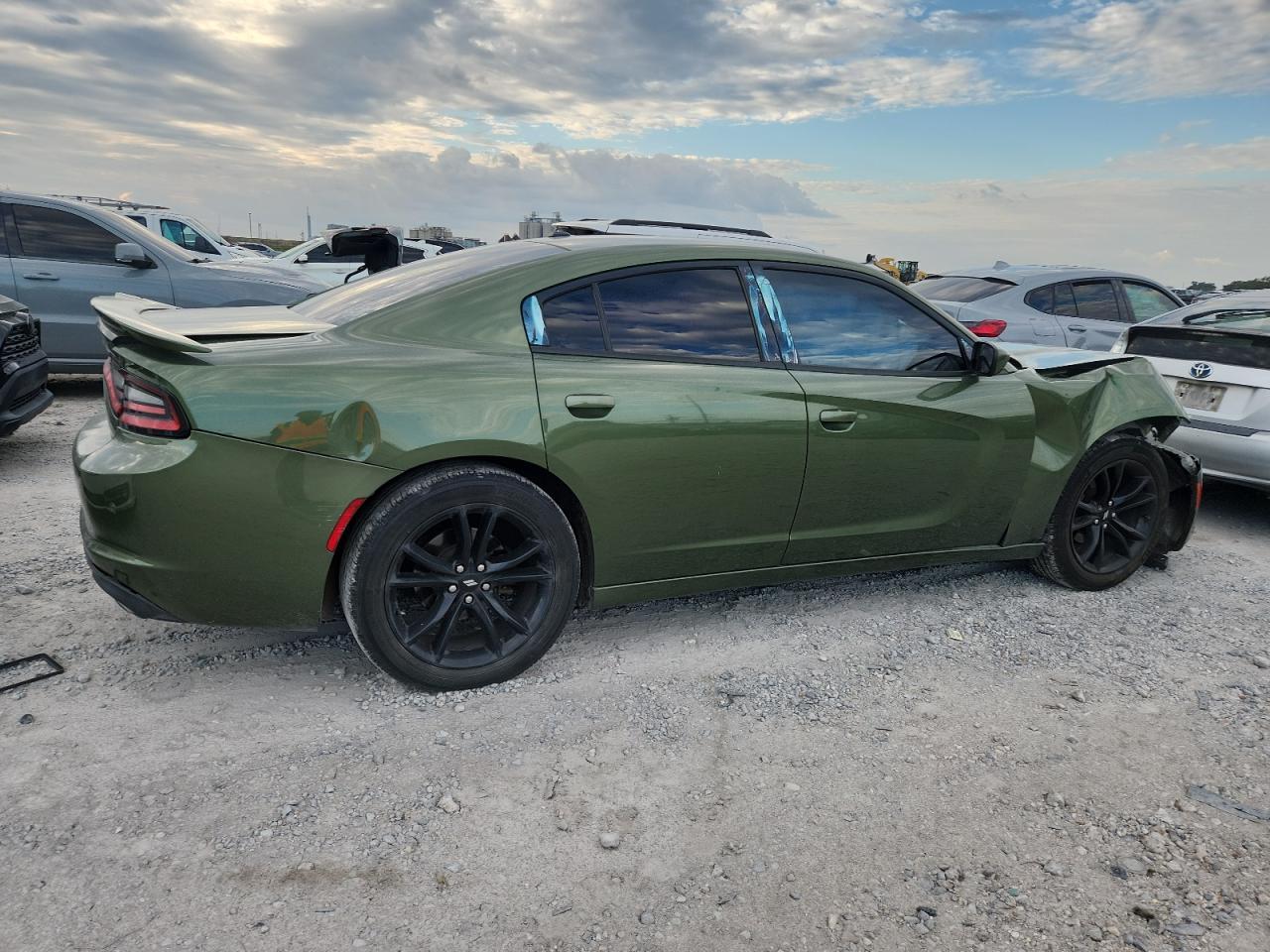 2018 Dodge Charger Sxt - Image 3
