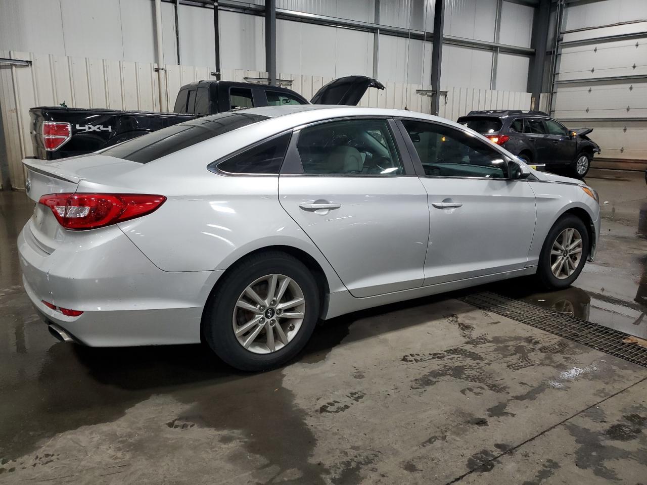 2017 Hyundai Sonata Se - Фото 3