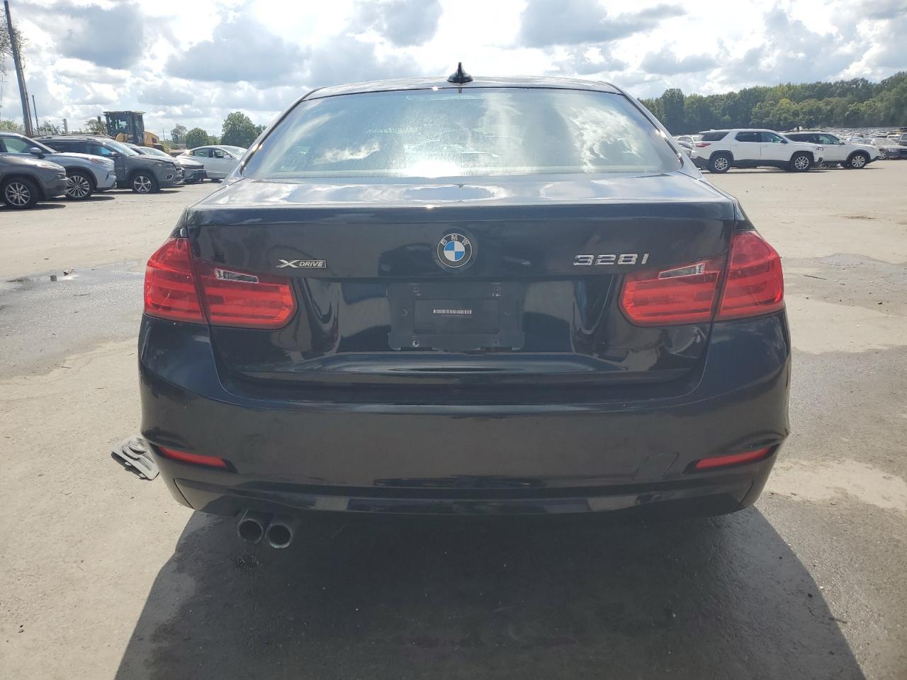 2014 BMW 328 Xi - Image 6