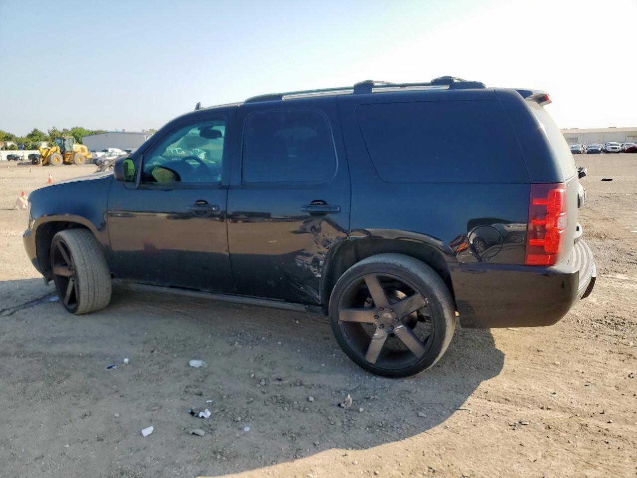 2013 Chevrolet Tahoe C1500 Ltz - Фото 2