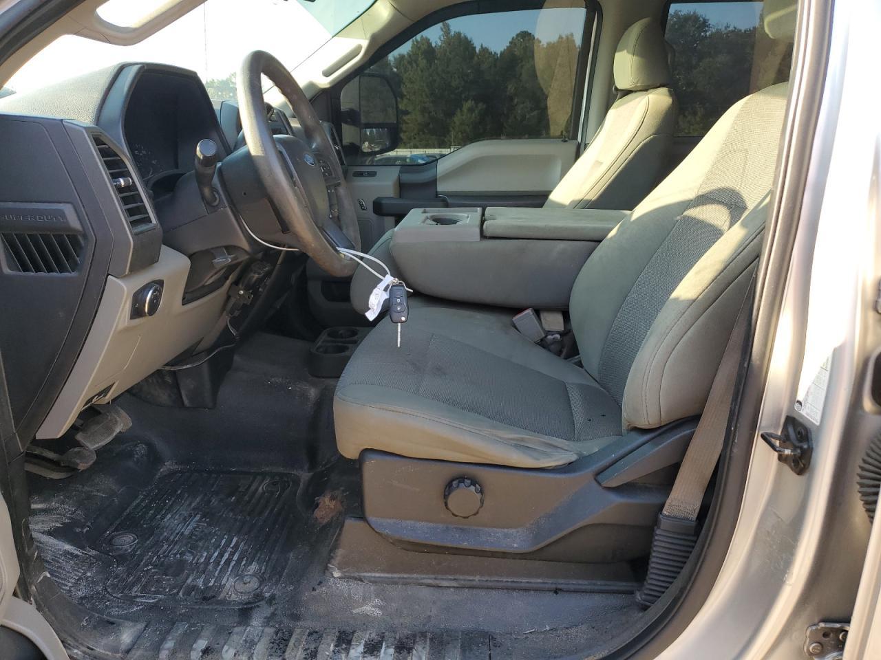 2019 Ford F350 Super Duty - Image 7