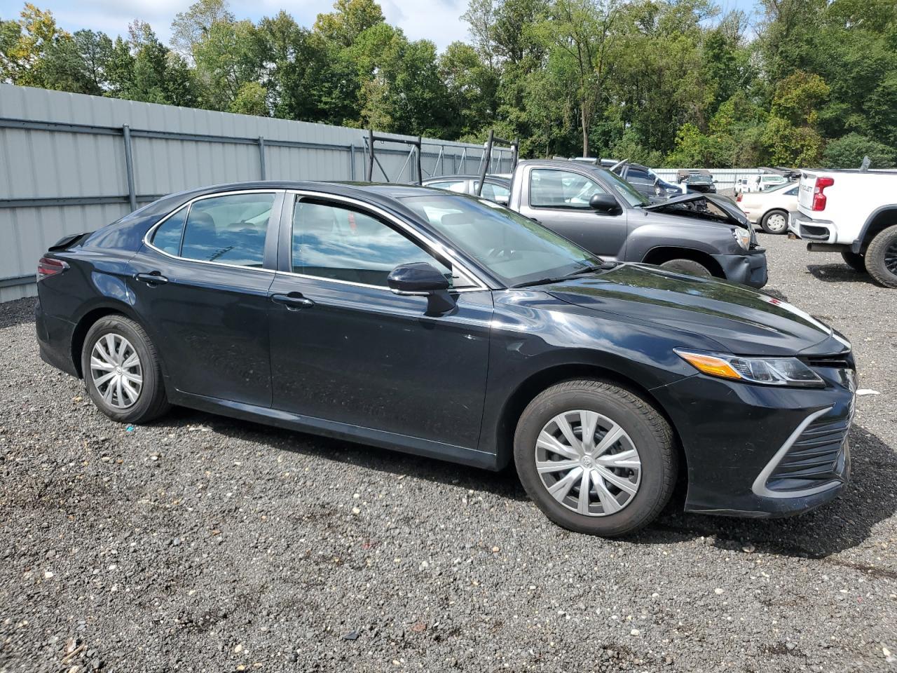 2023 Toyota Camry Le - Фото 4