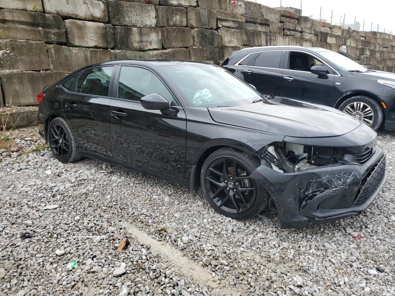 2023 Honda Civic Sport - Image 4