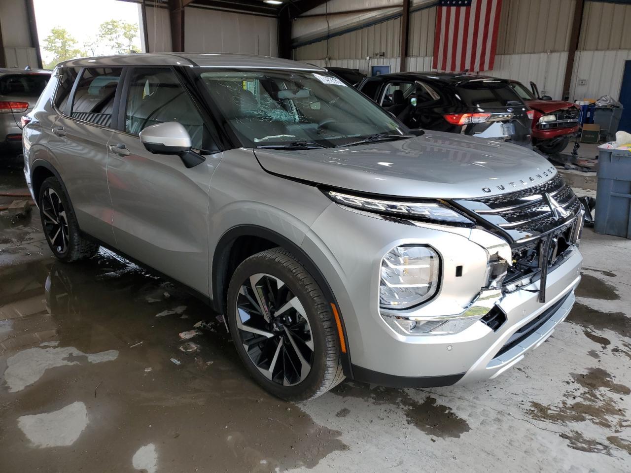 2023 Mitsubishi Outlander Se - Фото 4