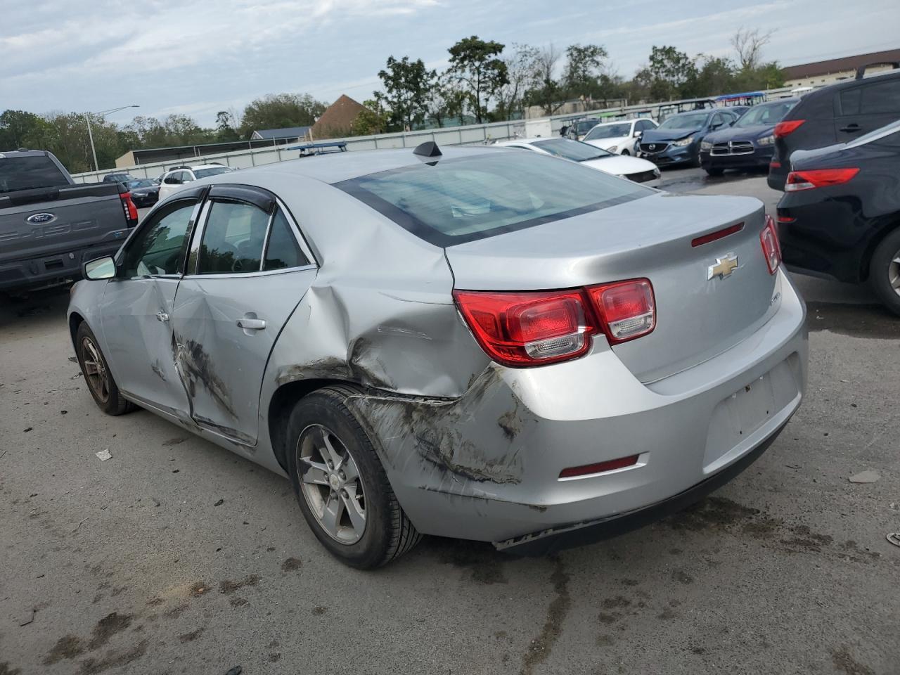 2013 Chevrolet Malibu Ls - Фото 2