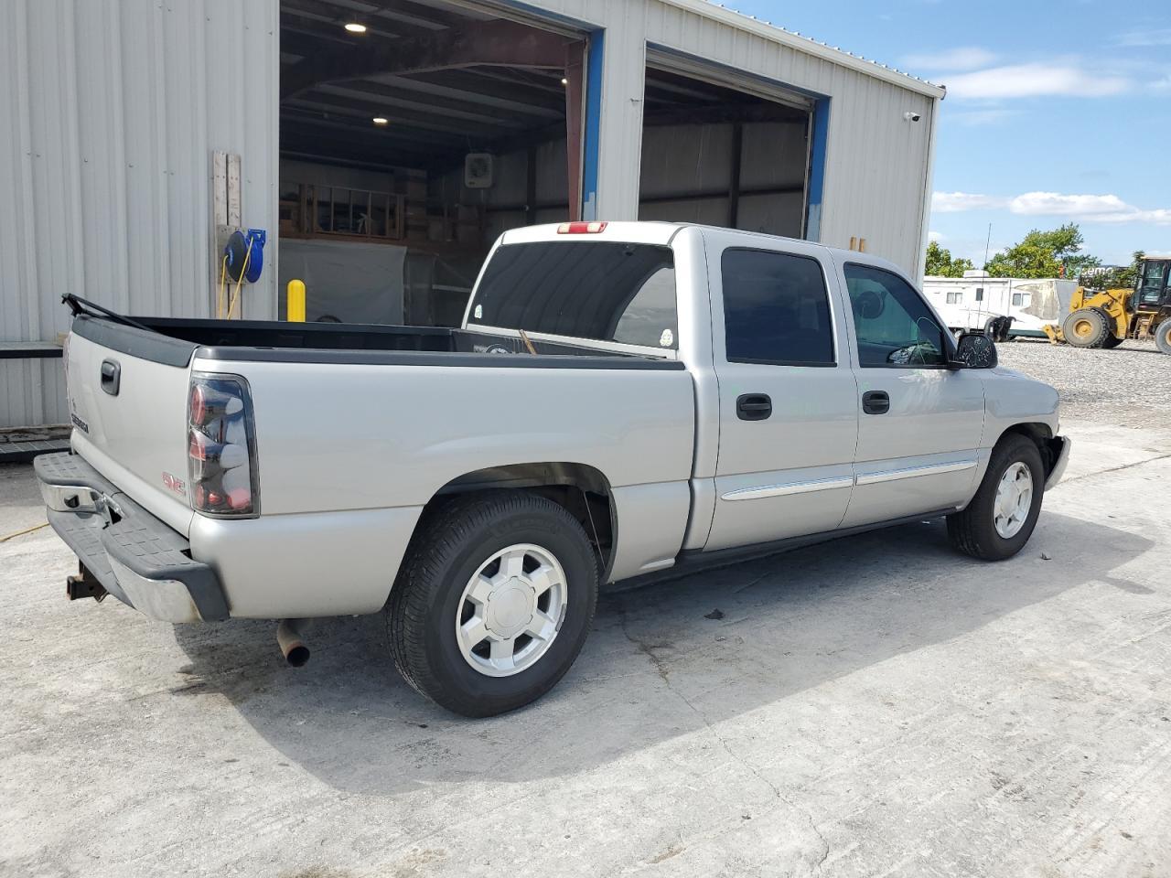 2006 GMC Sierra 1500 - Фото 3