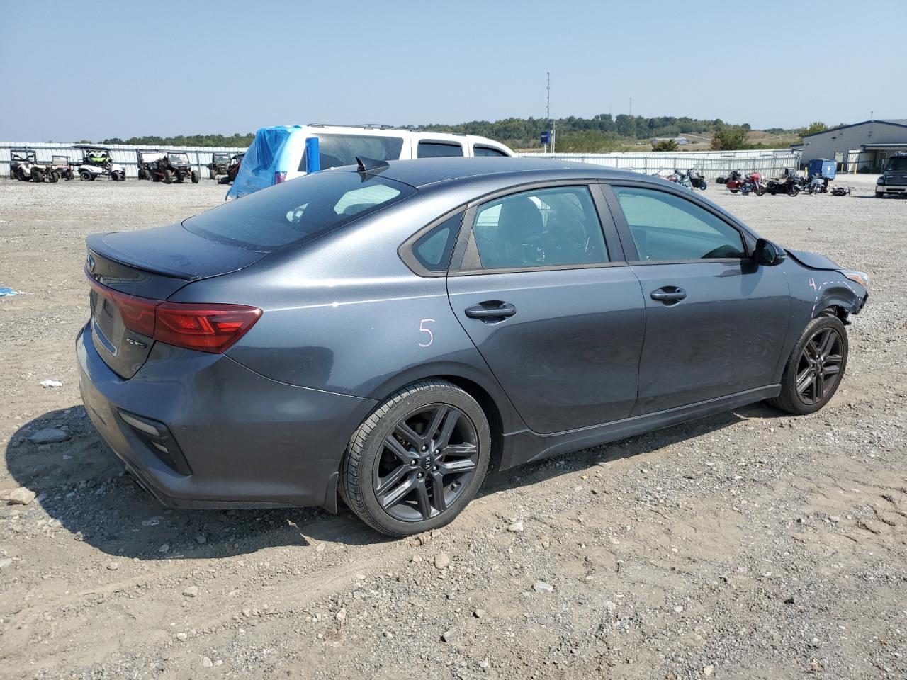 2021 Kia Forte Gt Line - Фото 3