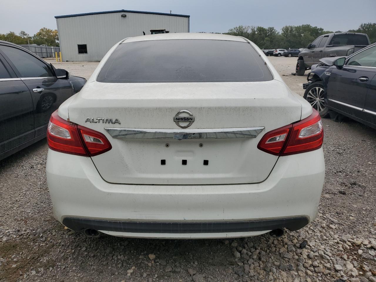 2016 Nissan Altima 2.5 - Image 6