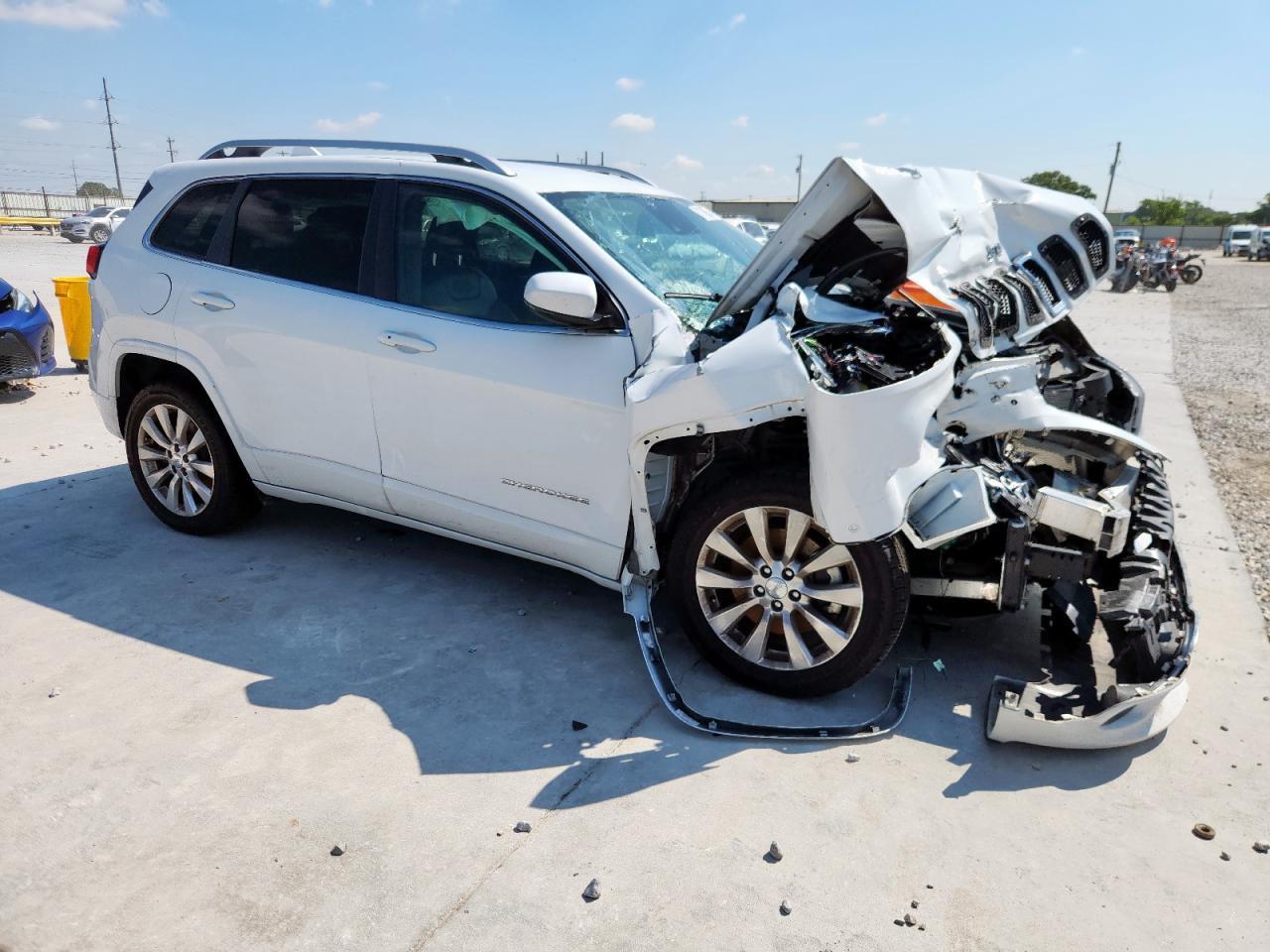 2017 Jeep Cherokee Overland - Фото 4
