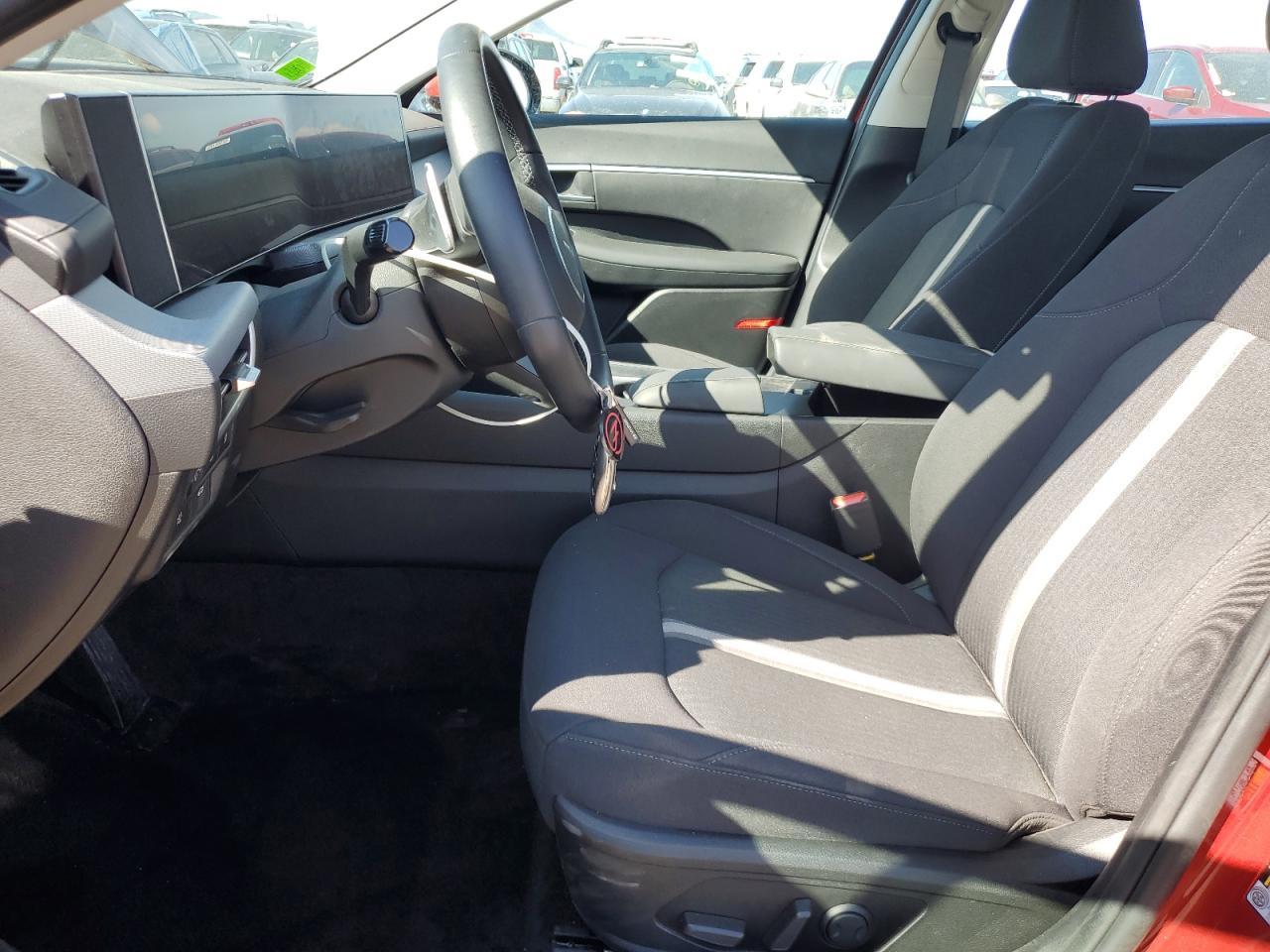 2025 Hyundai Sonata Hybrid - Image 7