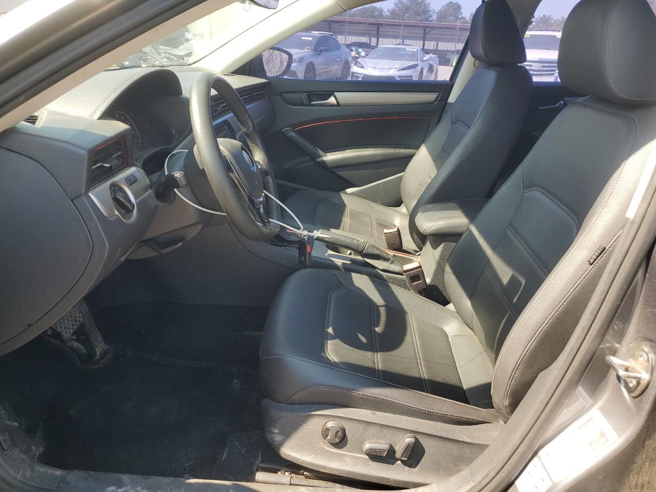 2021 Volkswagen Passat Se - Image 7