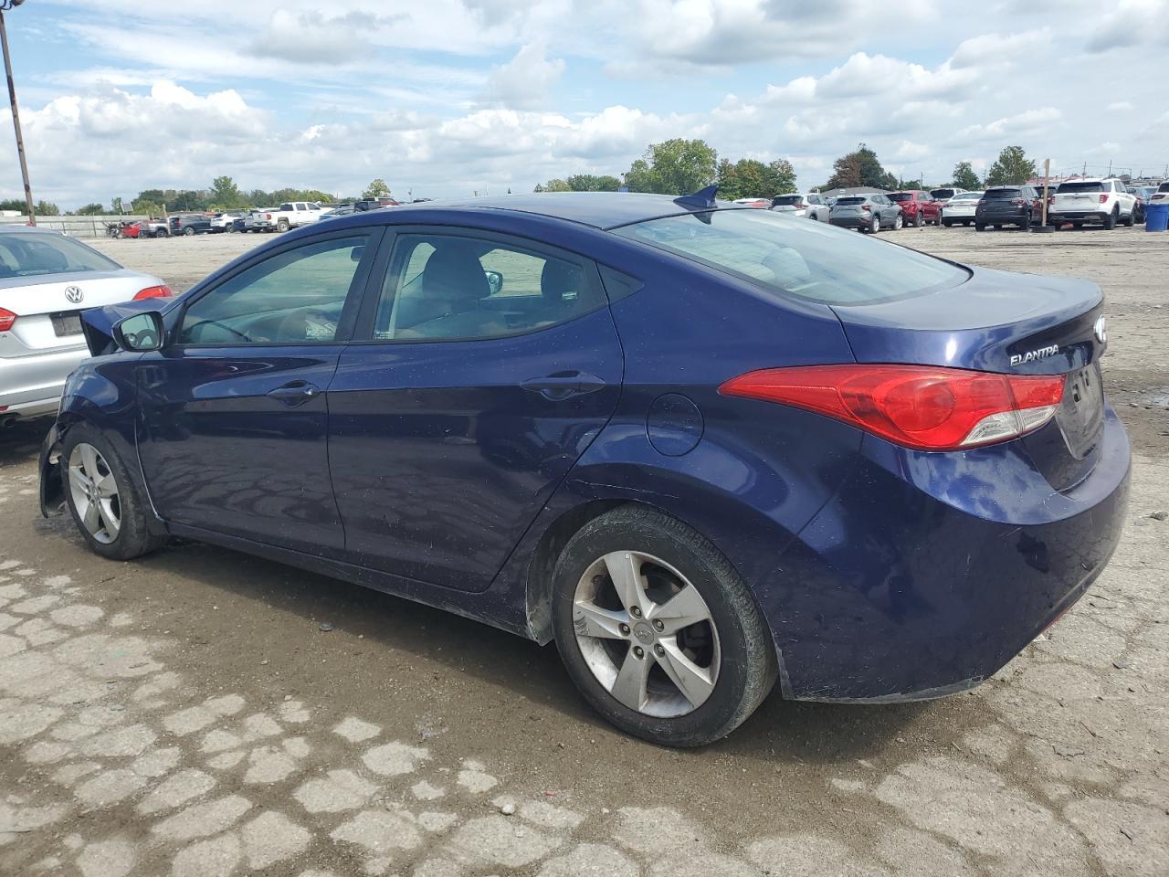2013 Hyundai Elantra Gls - Фото 2
