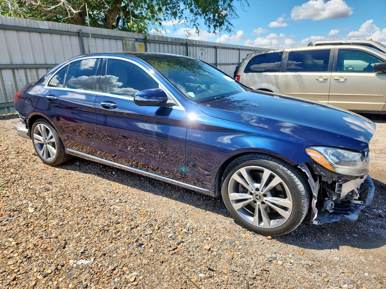 2018 Mercedes-Benz C 300 - Фото 4