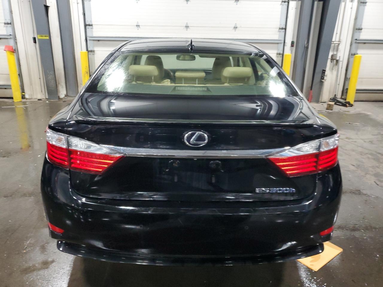2015 Lexus Es 300H - Фото 6