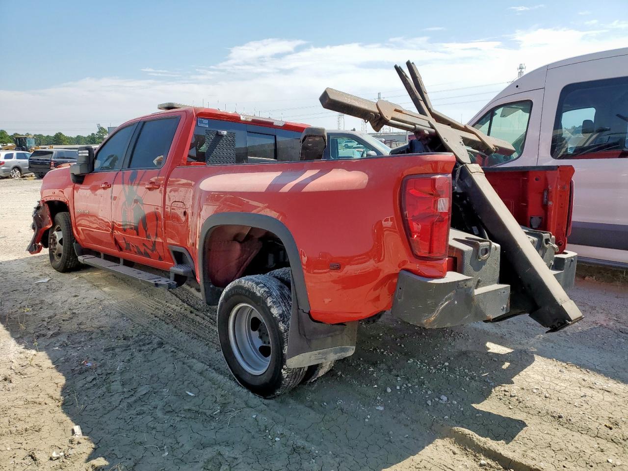 2022 Chevrolet Silverado C3500 Lt - Фото 3