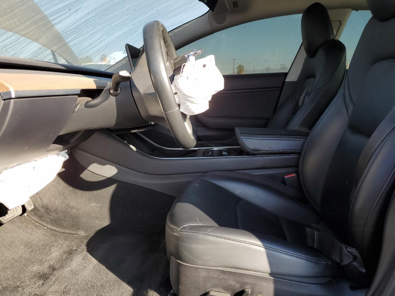 2019 Tesla Model 3 - Фото 7