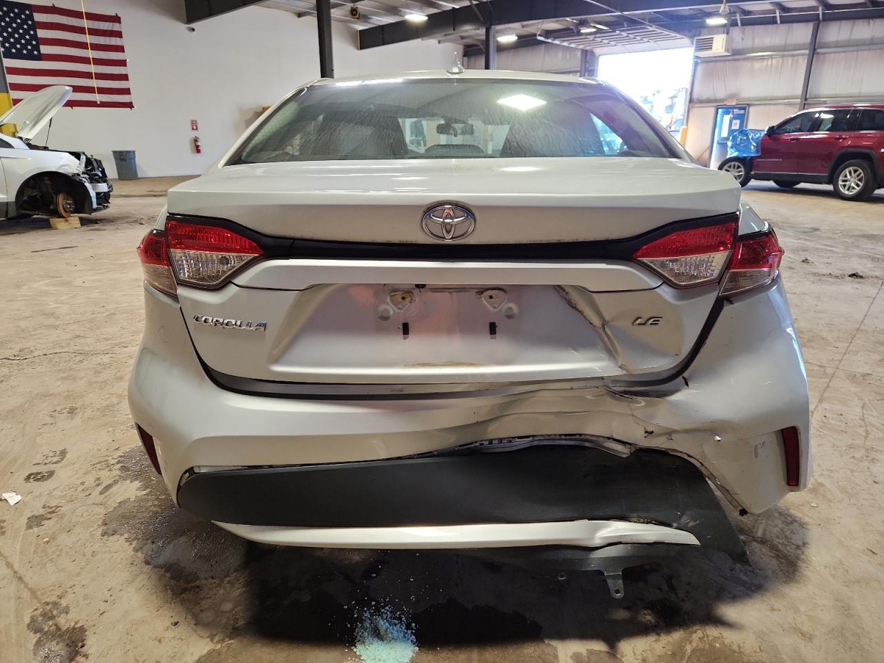 2020 Toyota Corolla Le - Image 6