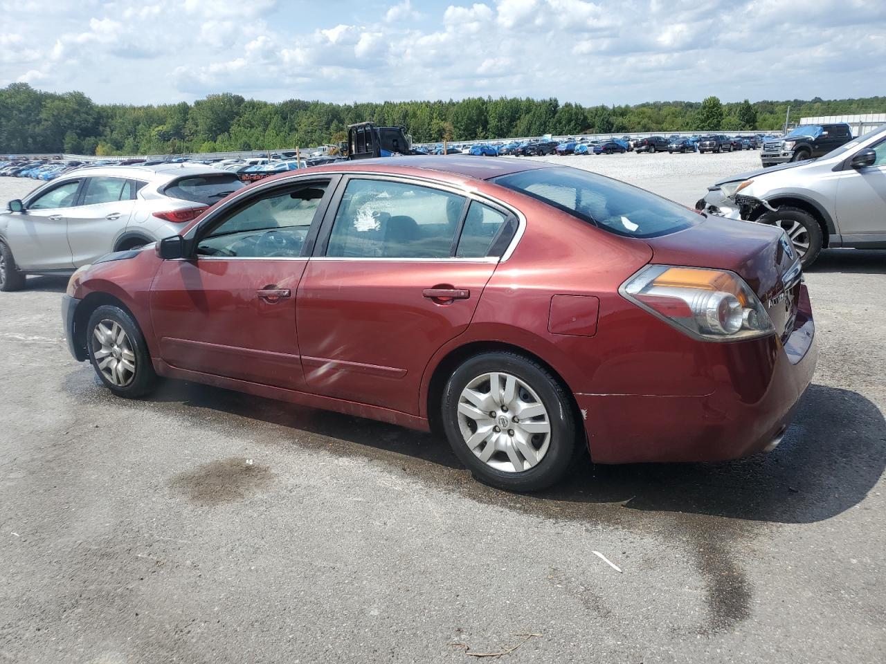 2010 Nissan Altima 2.5 - Фото 2