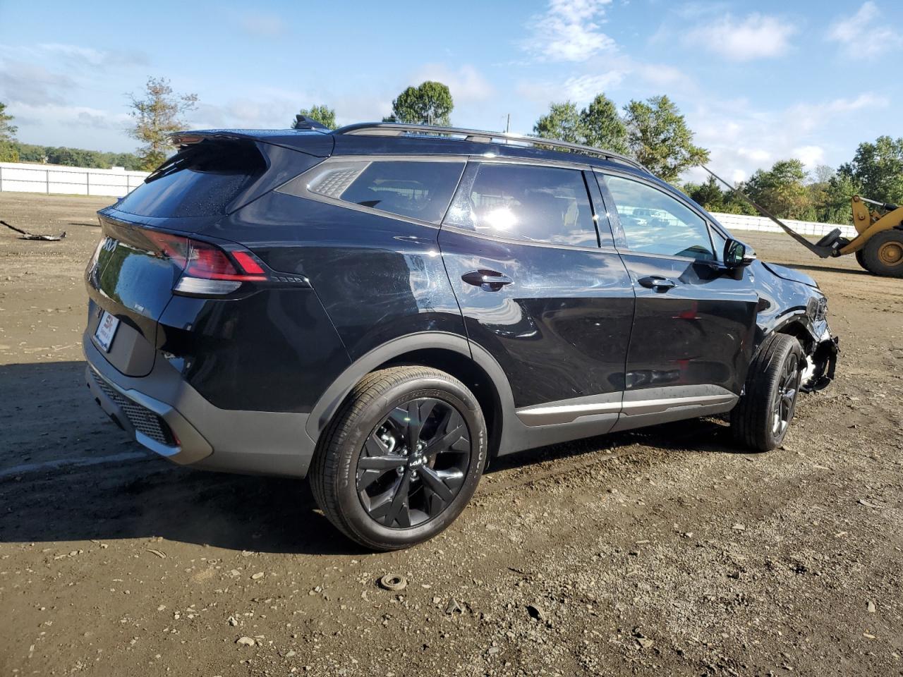 2023 Kia Sportage X Line - Image 3