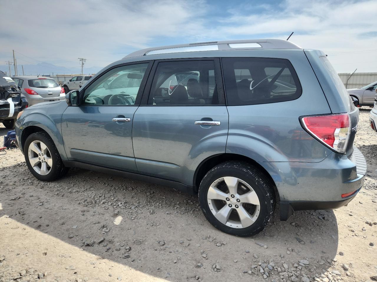 2011 Subaru Forester Touring - Фото 2