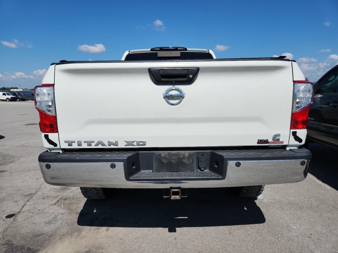 2016 Nissan Titan Xd Sl - Фото 6