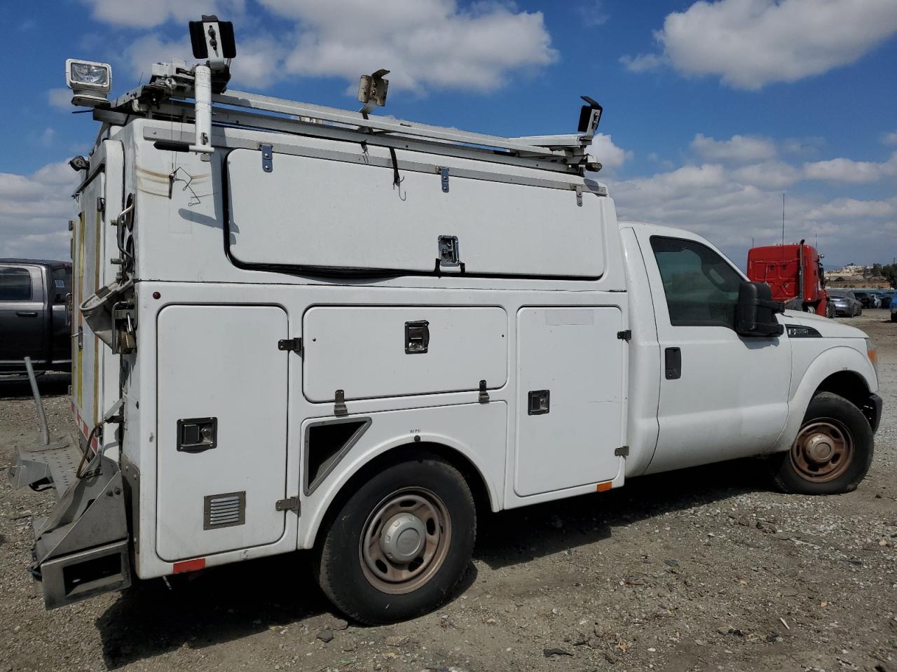 2013 Ford F350 Sd Utility Truck ** Prior Fleet ** - Image 4