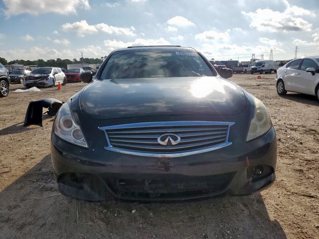 2011 Infiniti G37 Base - Фото 5
