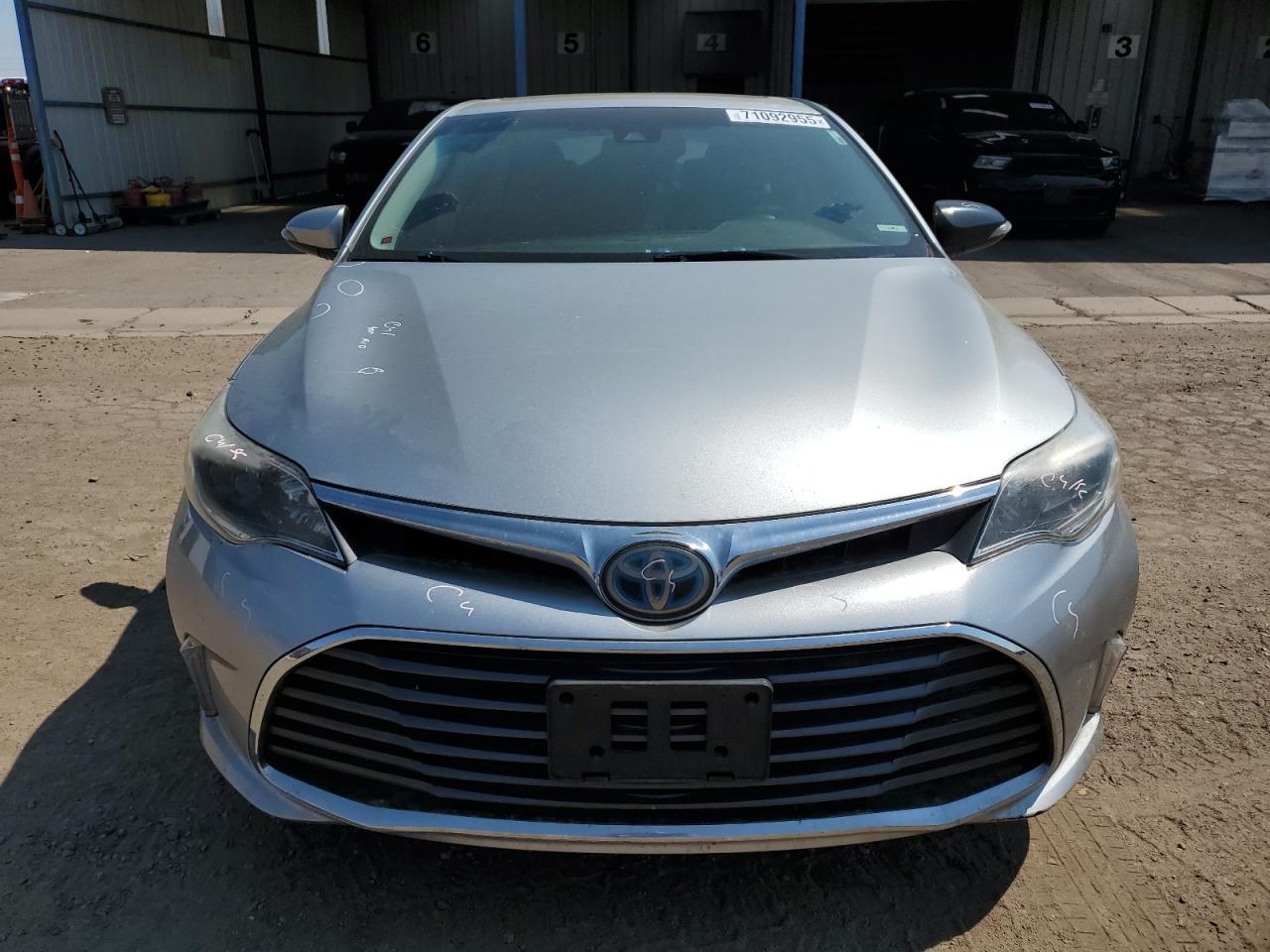 2016 Toyota Avalon Hybrid - Фото 5