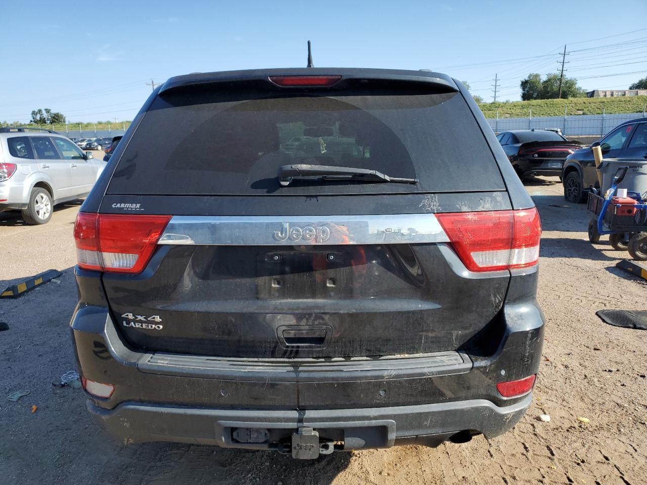 2012 Jeep Grand Cherokee Laredo - Image 6