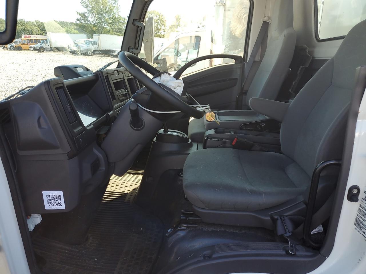 2025 Isuzu Npr Hd - Image 7