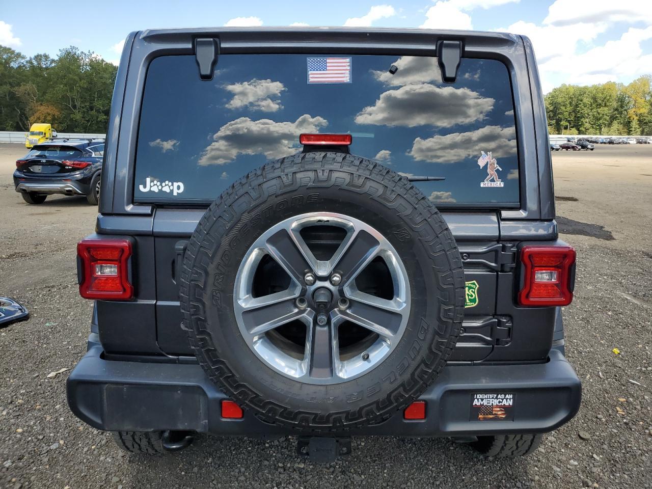 2018 Jeep Wrangler Unlimited Sahara - Фото 6