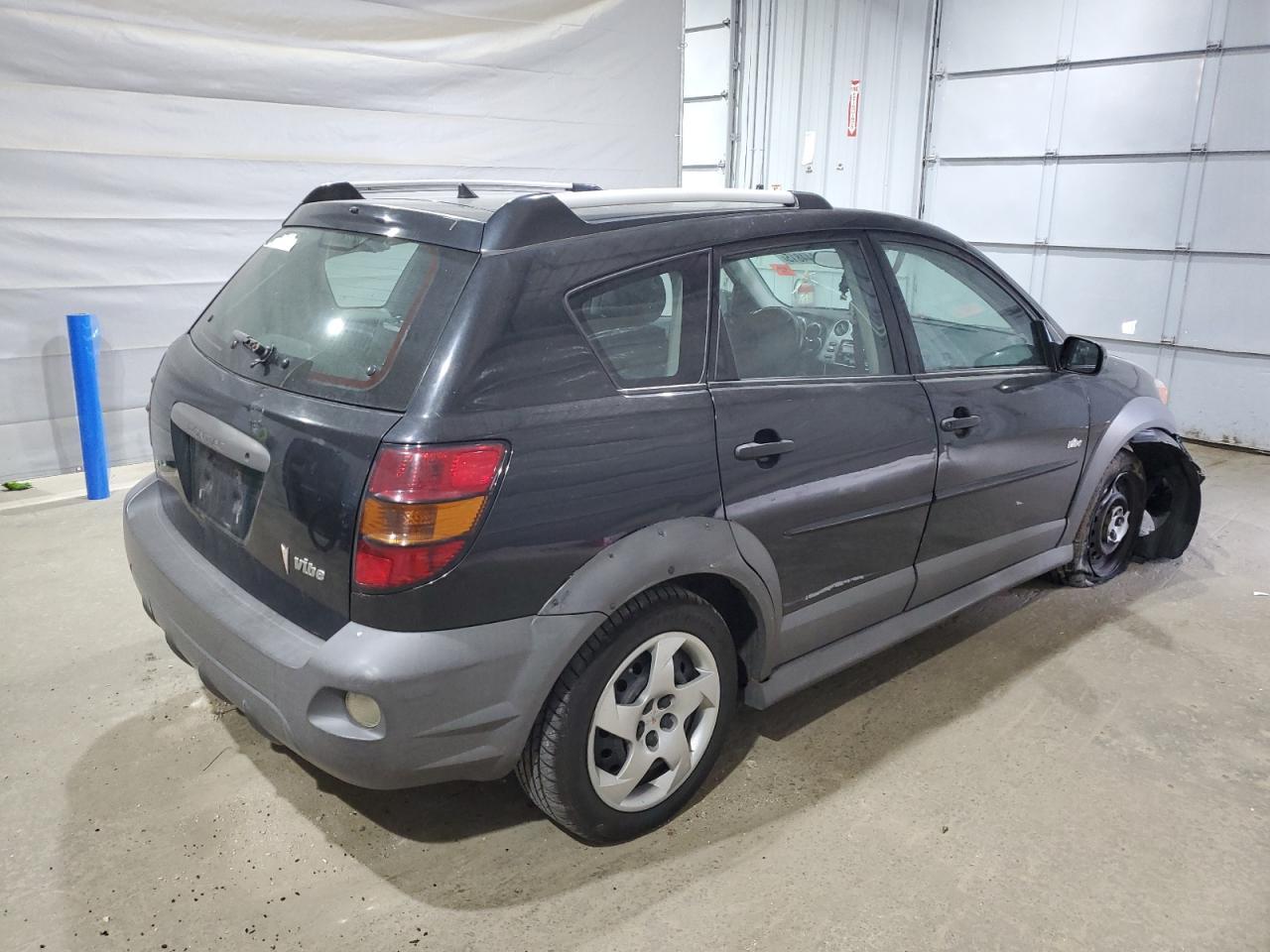 2005 Pontiac Vibe - Фото 3