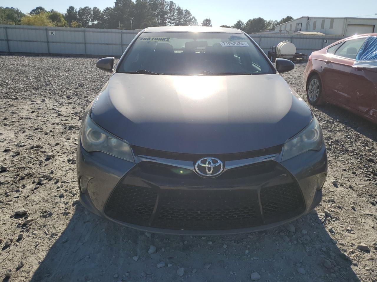 2017 Toyota Camry Le - Фото 5
