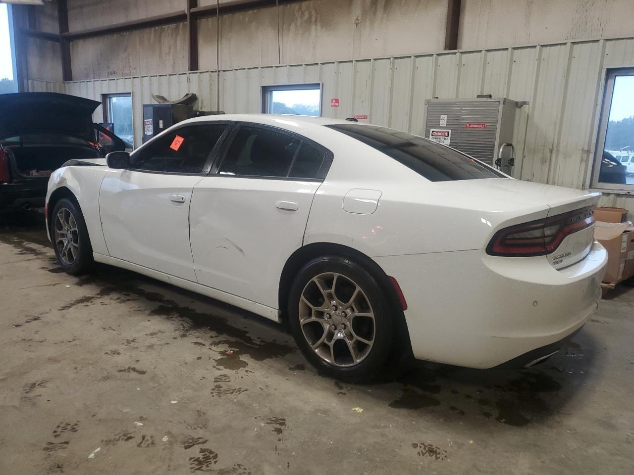 2016 Dodge Charger Se - Фото 2