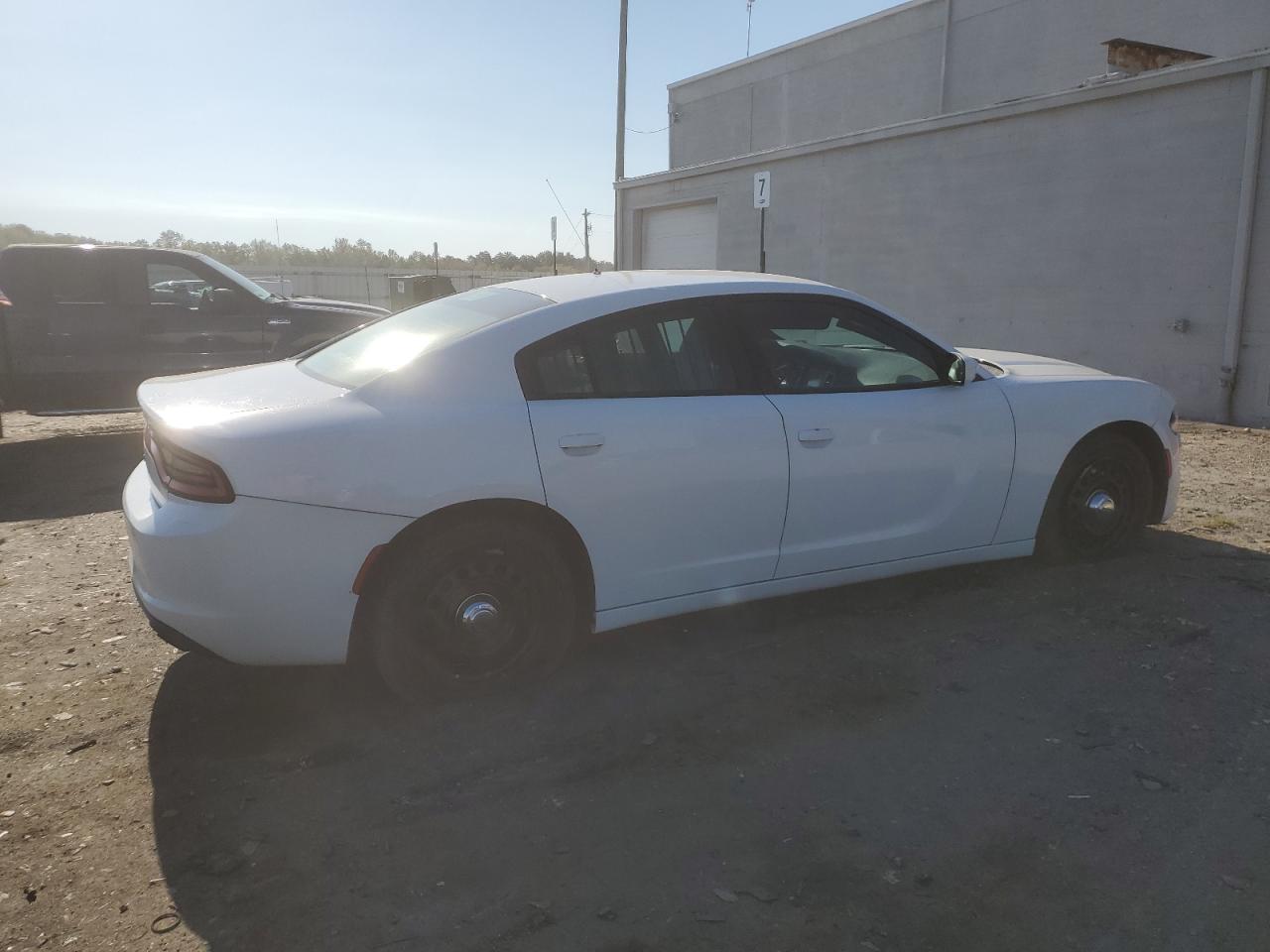2015 Dodge Charger Police - Фото 3