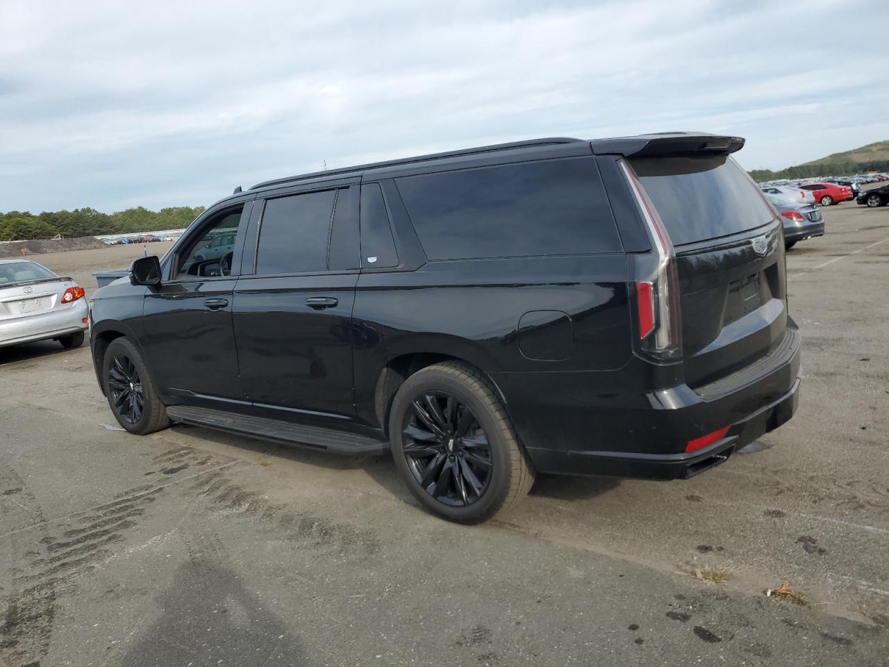 2021 Cadillac Escalade Esv Sport Platinum - Фото 2