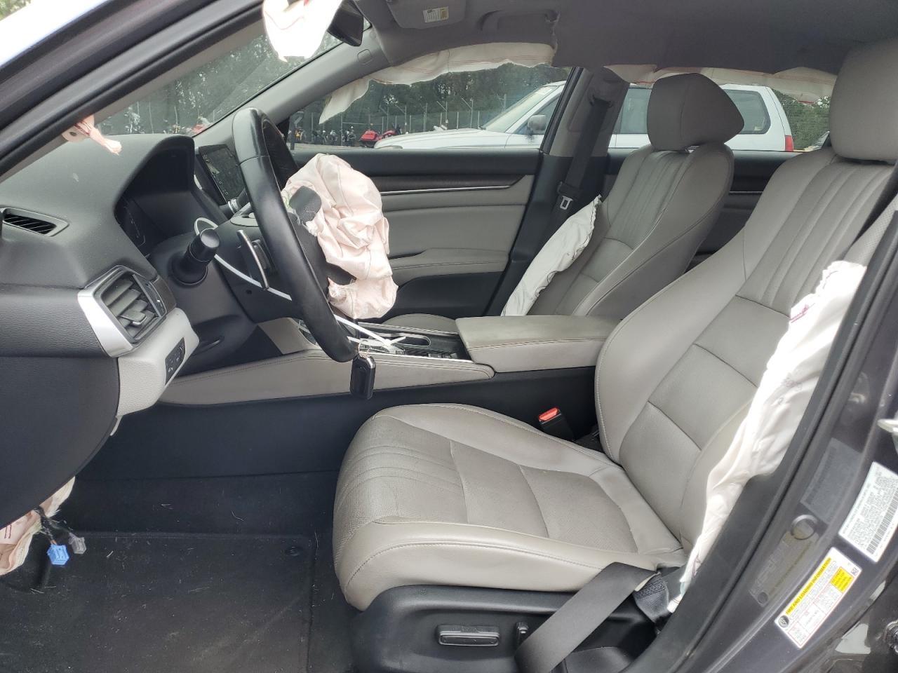 2018 Honda Accord Touring - Фото 7