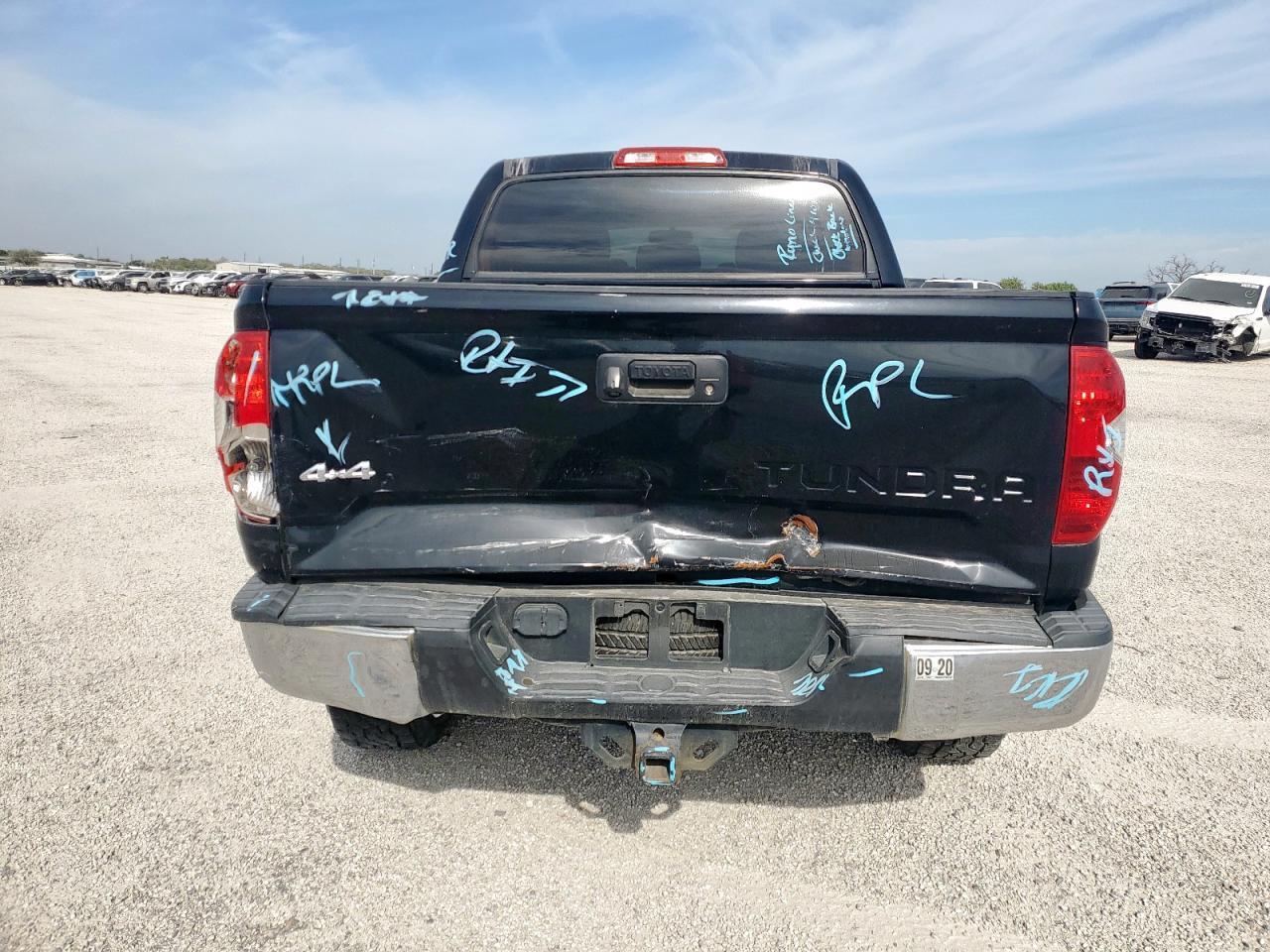 2015 Toyota Tundra Crewmax Sr5 - Image 6