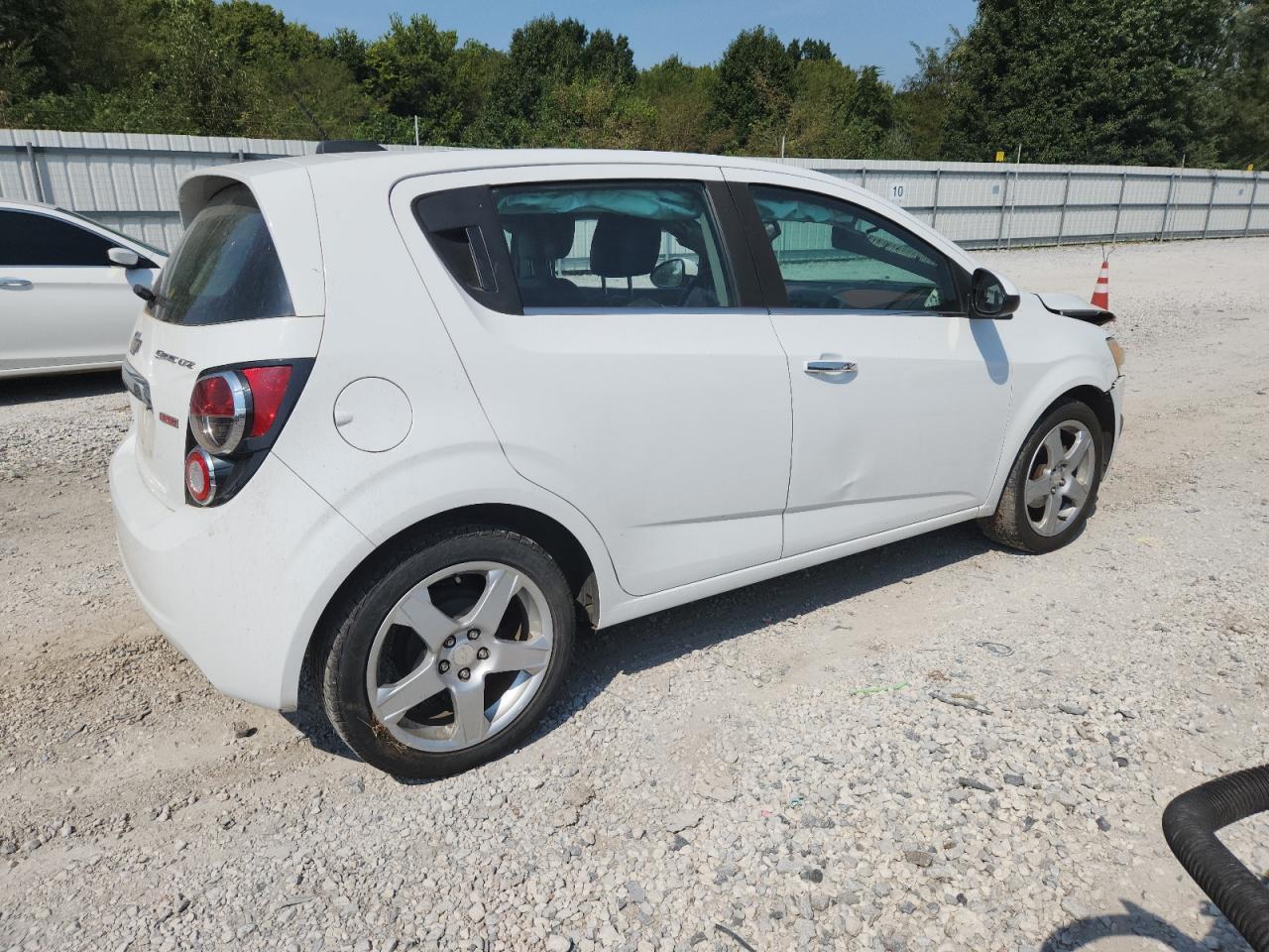2015 Chevrolet Sonic Ltz - Фото 3