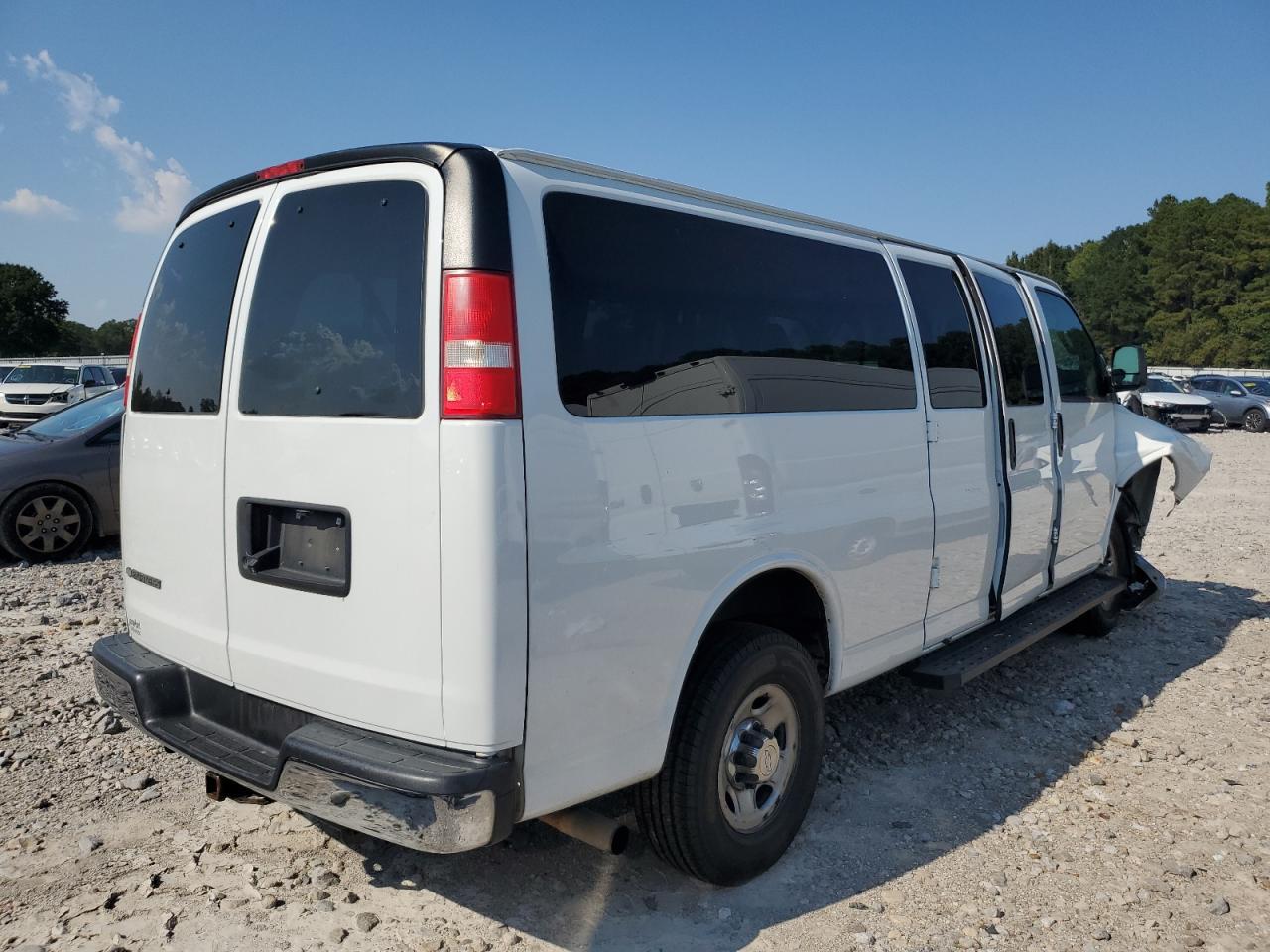 2018 Chevrolet Express G3500 Lt - Image 3
