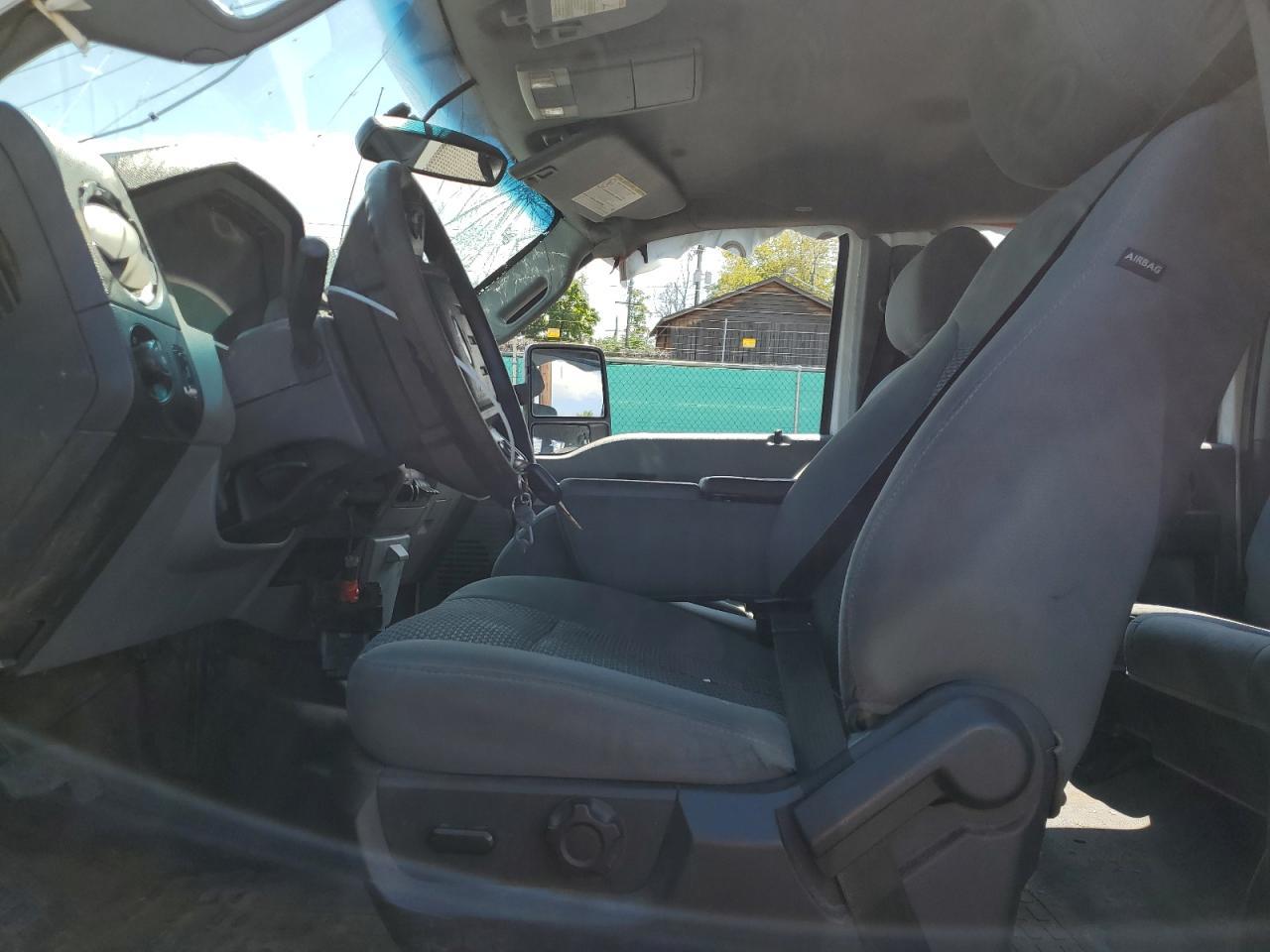 2014 Ford F250 Super Duty - Image 7