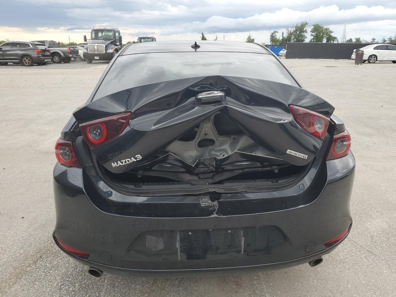 2020 Mazda 3 Premium - Фото 6