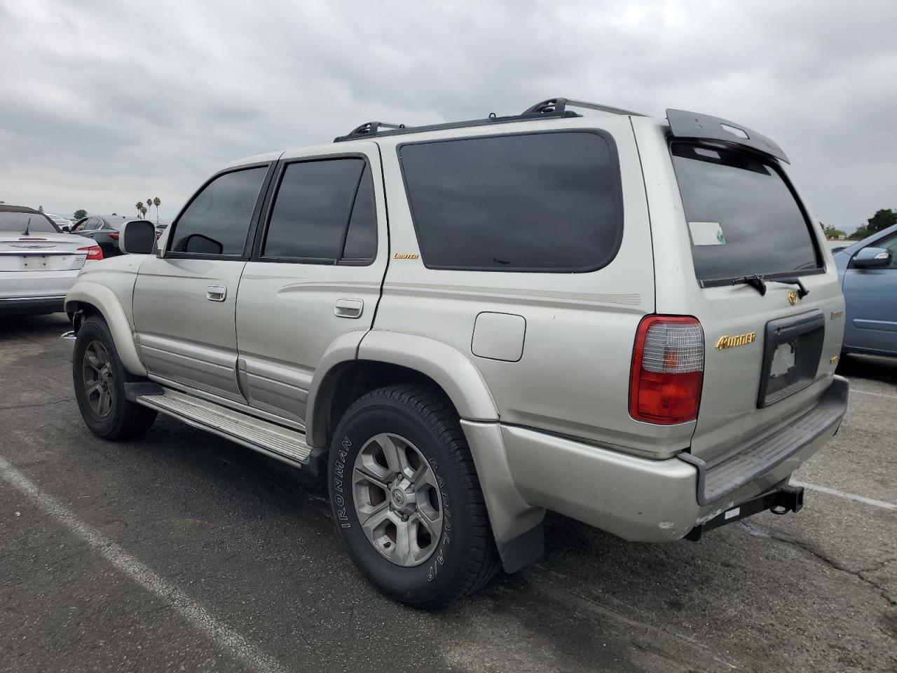 2000 Toyota 4Runner Limited - Image 2