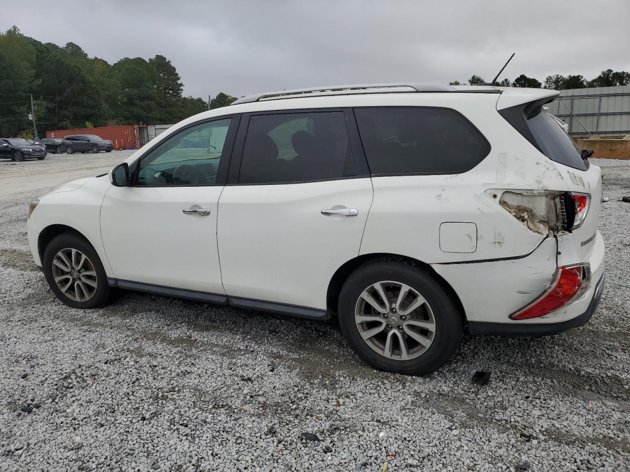 2016 Nissan Pathfinder S - Фото 2